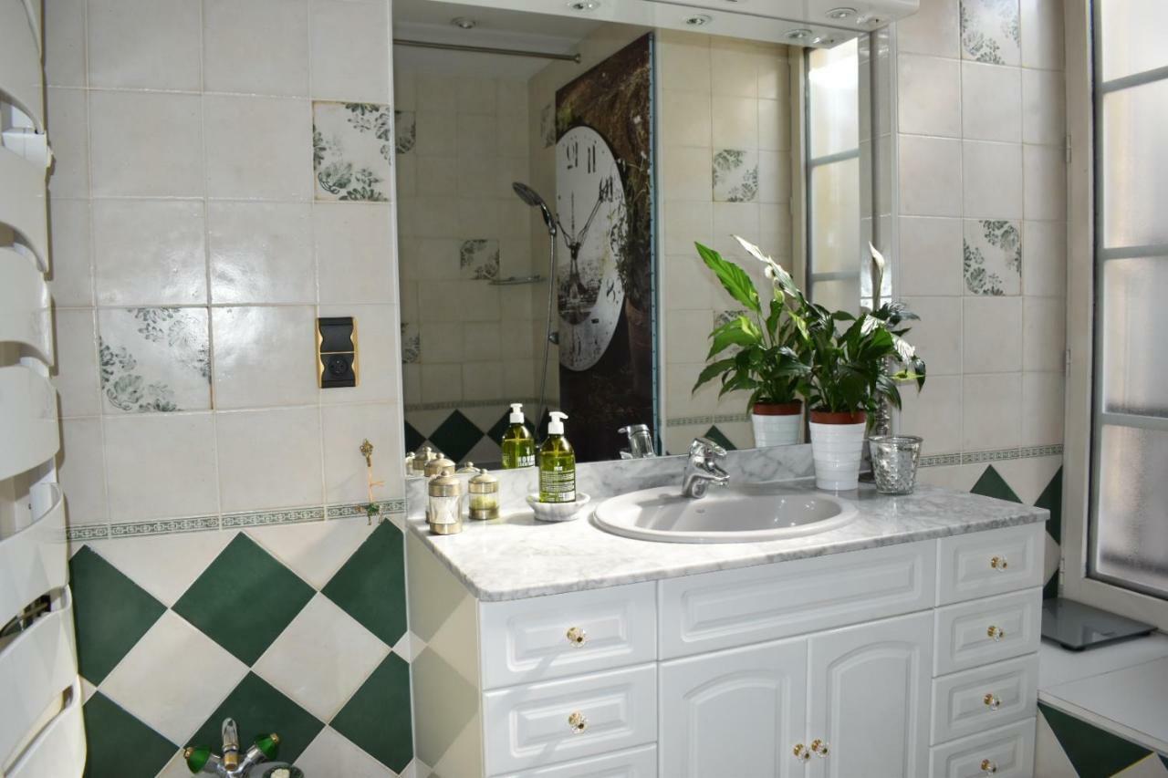 Le Grand Appartement Sainte-Foy-la-Grande Eksteriør bilde
